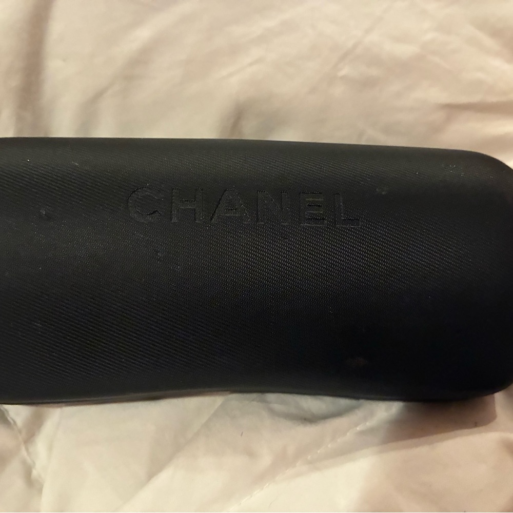 CHANEL Shield Sunglasses in Black - Picture 3 of 3